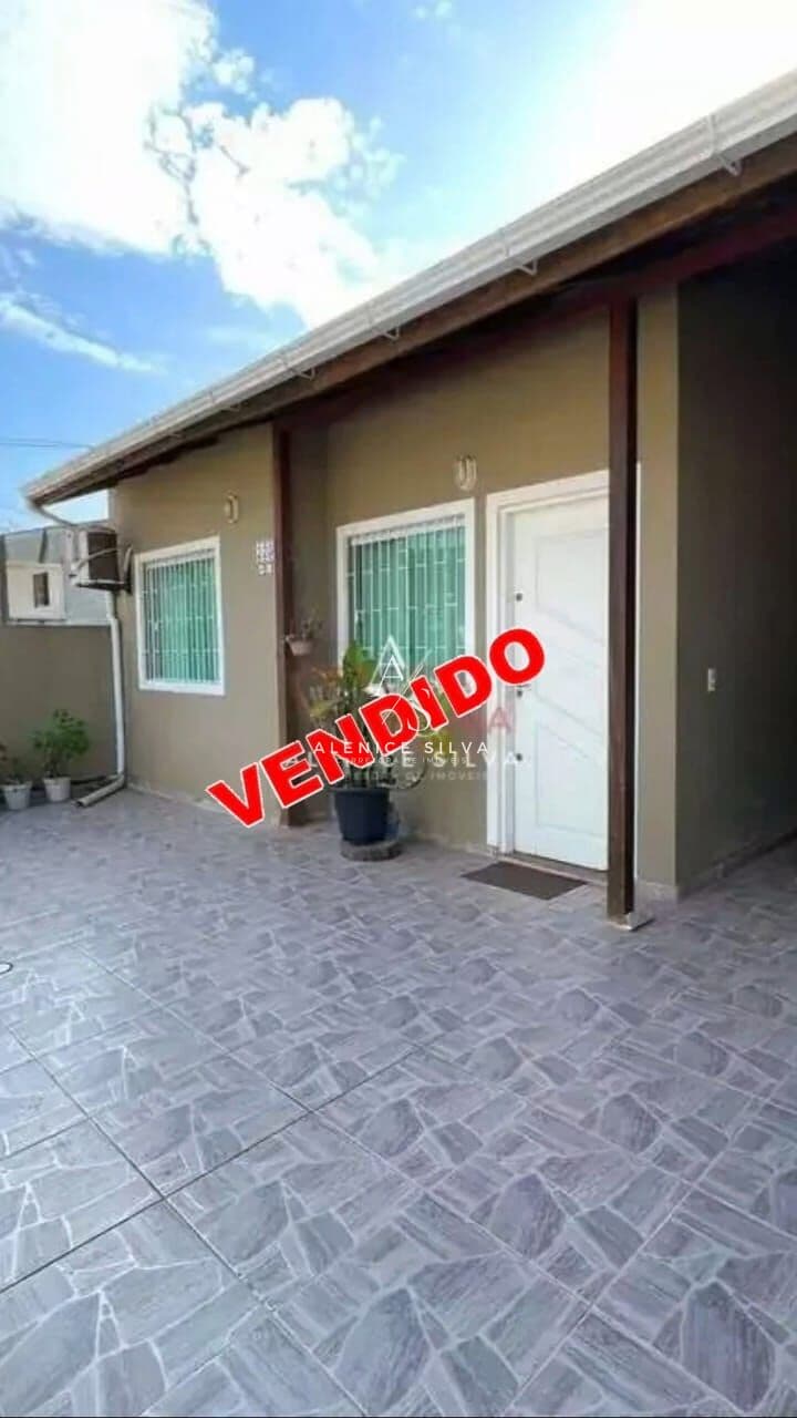 Casa 3 dormitórios em Serraria - São José