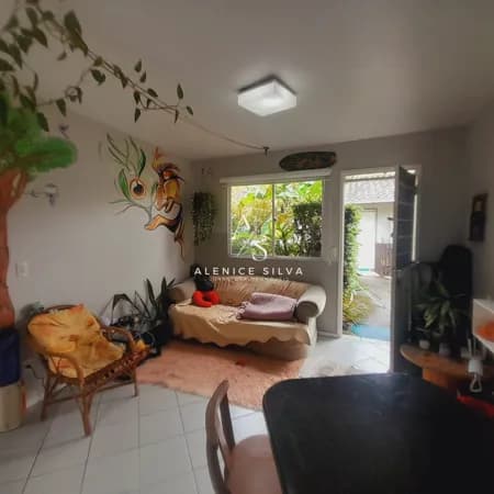 Casa em Condomínio 02 dormitórios em São José SC
