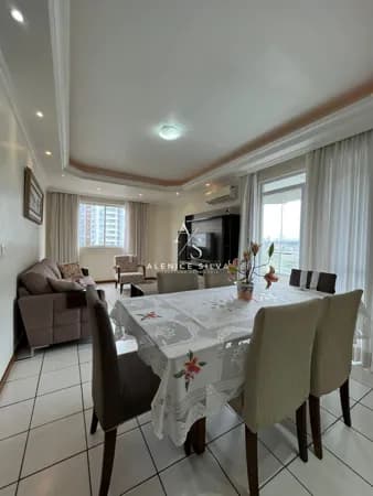 Apartamento 02 dormitórios sendo um suite à venda no bairro Campinas em São José-SC