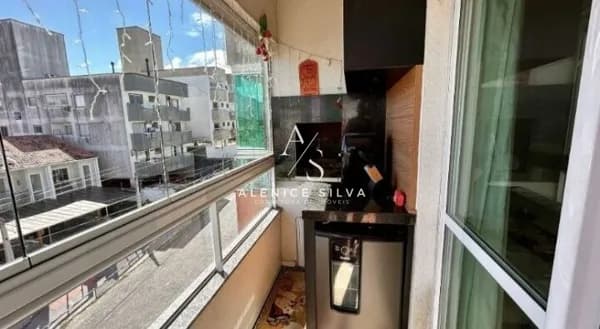 Apartamento 02 dormitórios em Serraria, São José/SC