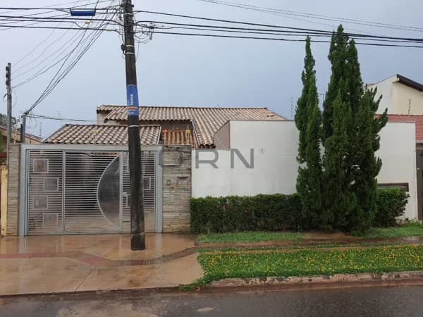 Casa em Campo Grande - Cidade Jardim
