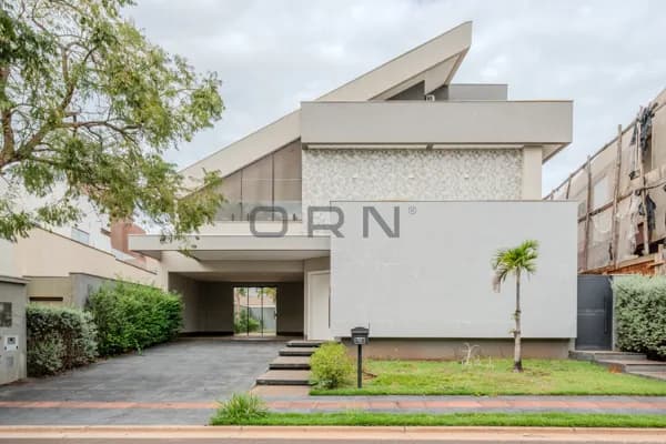 Casa de Condomínio em Campo Grande - Residencial Damha III