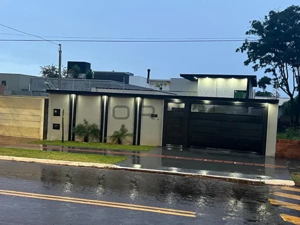 Casa Alto Padrão em Vila Morumbi, Campo Grande/MS