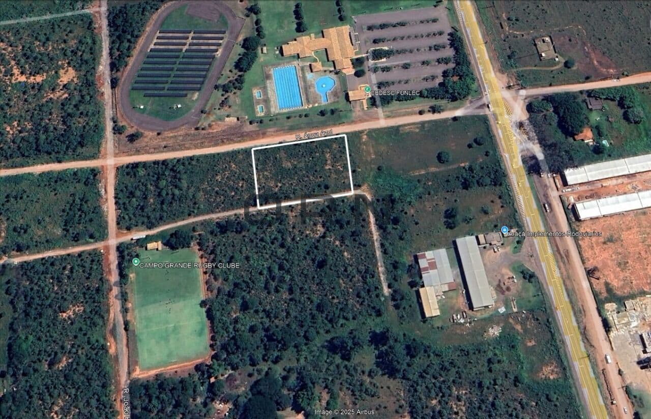 Terreno 6000 m² no Jardim Veraneio