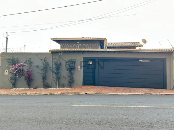 Casa em Campo Grande - Universitário