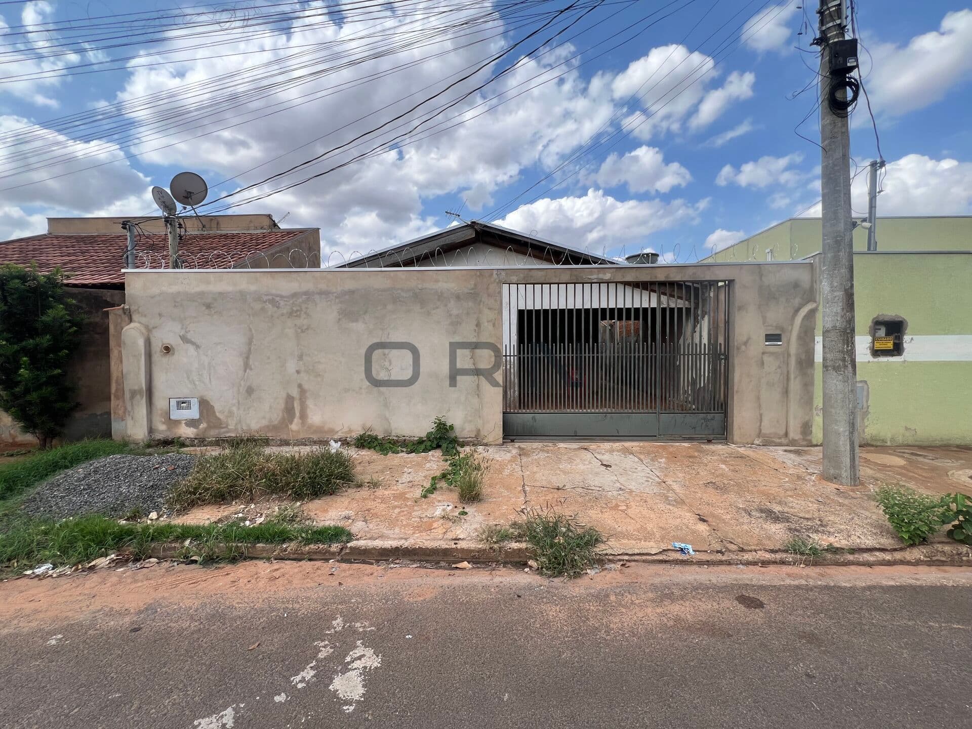 Casa com excelente localização no Jardim tarumã