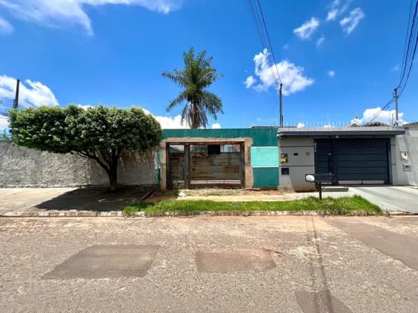 Terreno com excelente localização no Tiradentes.