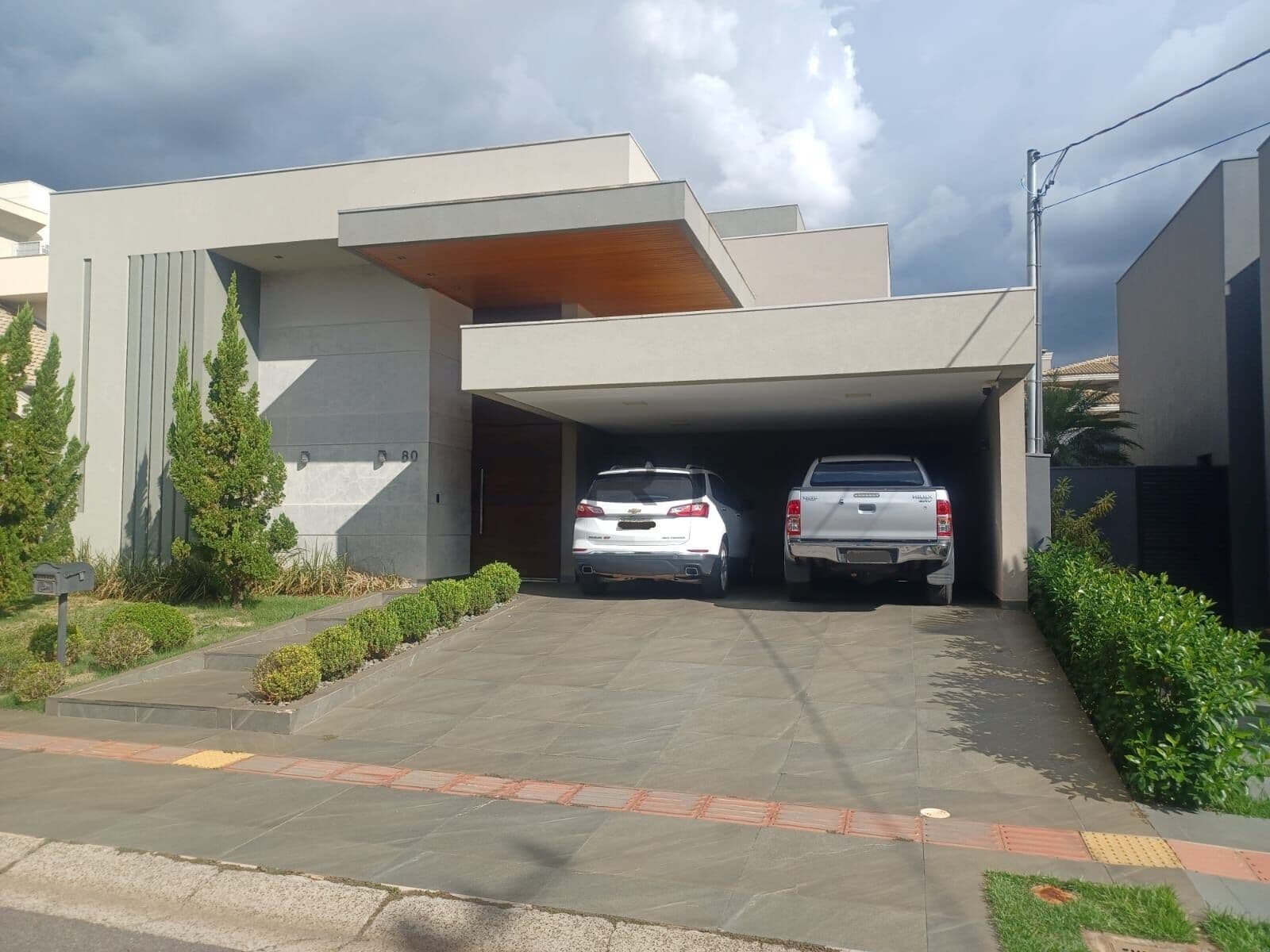 Casa de Condomínio em Campo Grande - Residencial Damha