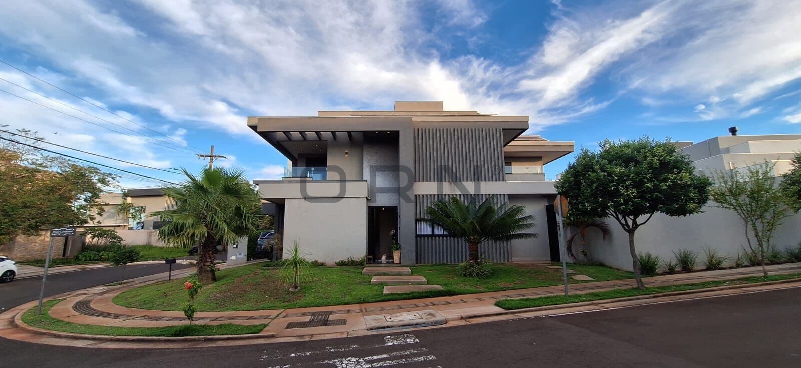 Sobrado Alto Padrão em Residencial Damha III, Campo Grande/MS