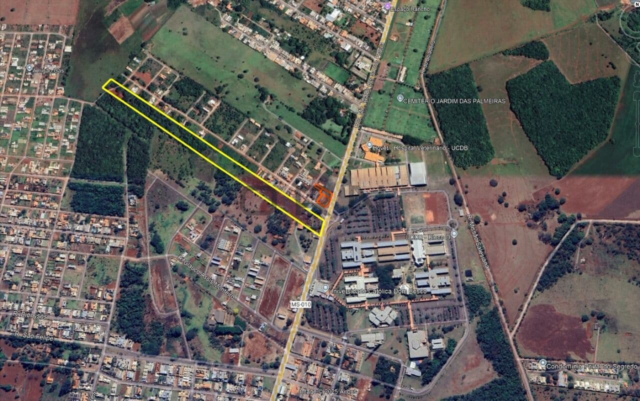 Área Residencial/Comercial frente à UCDB