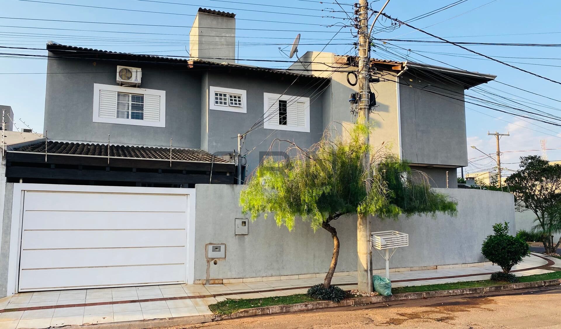 Casa de esquina Carandá Bosque, Campo Grande/MS