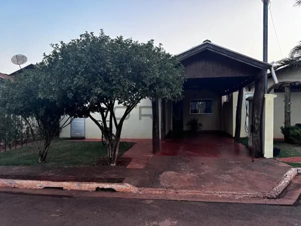 Casa de Condomínio em Campo Grande - Pioneiros