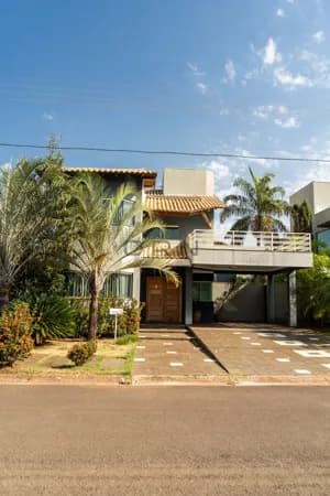 Sobrado em Campo Grande - Residencial Damha II