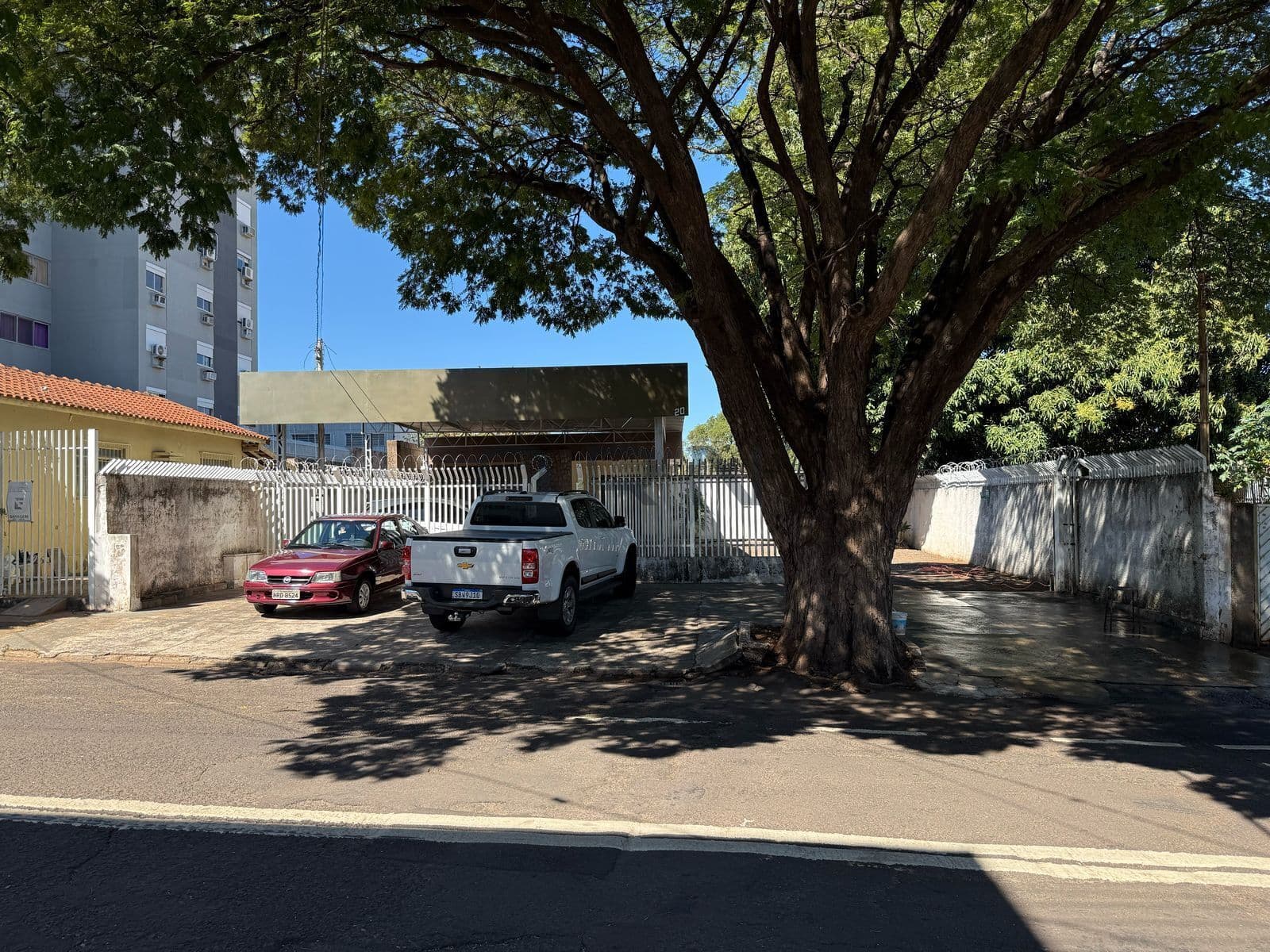 Terreno Comercial à Venda