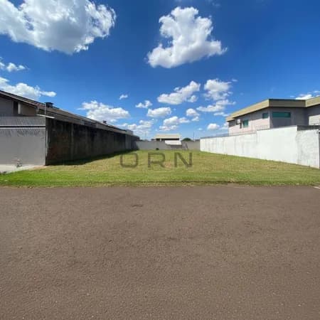 Terreno com mais de 480 m² - Água Limpa Park