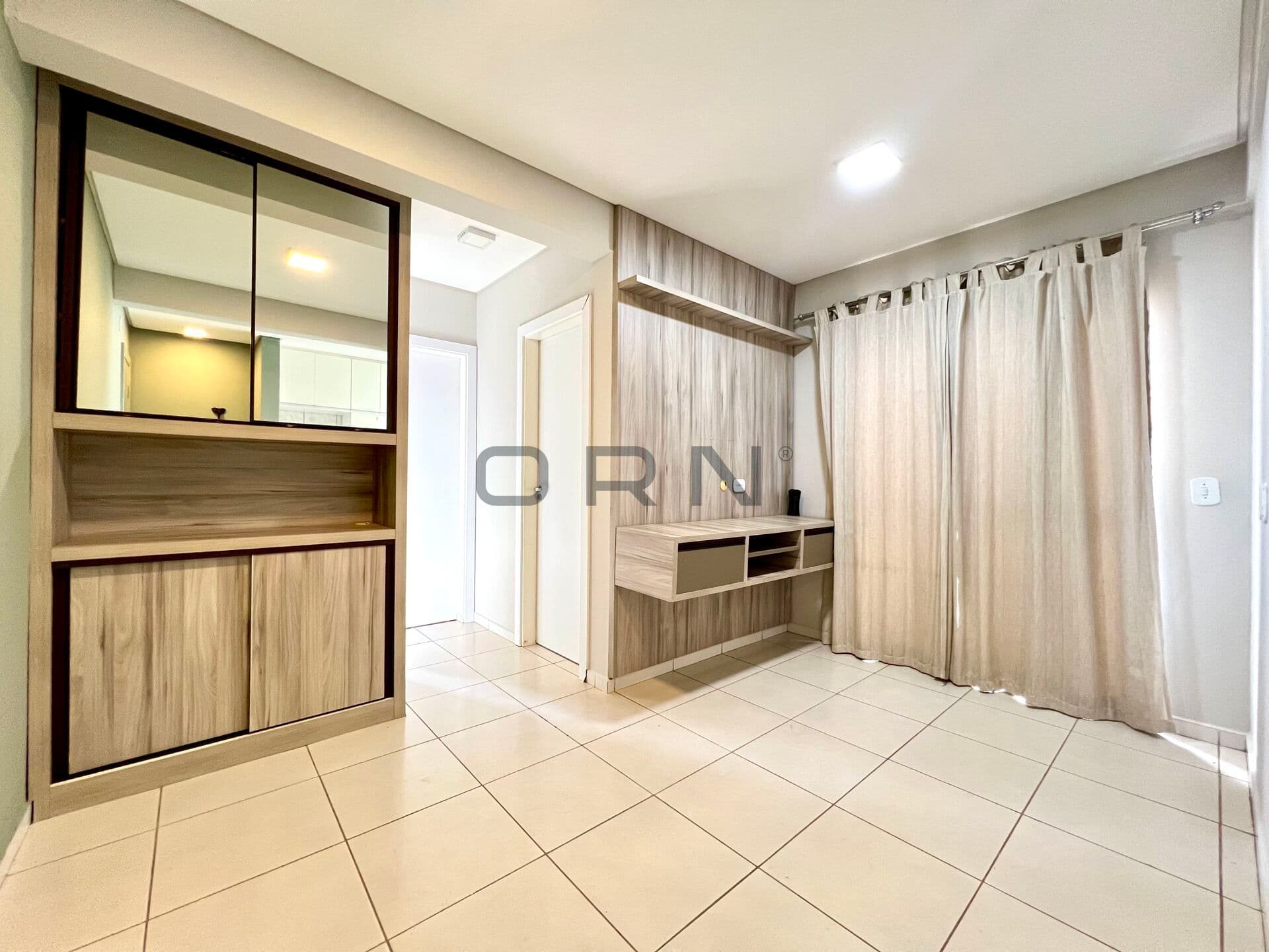 Apartamento todo planejado, próximo ao shopping e faculdade.
