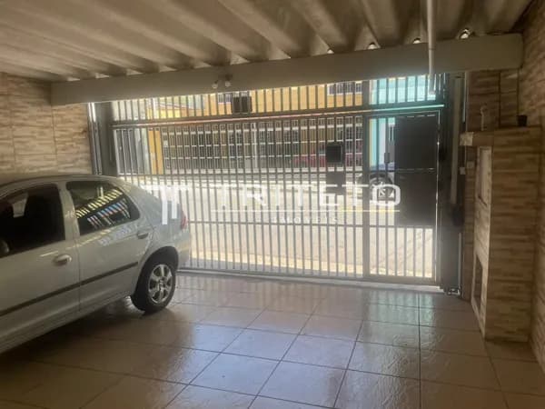 Casa á Venda na Rua Mena com 03 quartos e 02 vagas - Jardim Santa Mena, Guarulhos/SP
