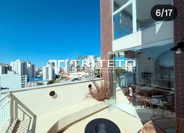 Duplex Exclusivo | 105 m² | Porteira Fechada | Vista Permanente para o Campo de Mar