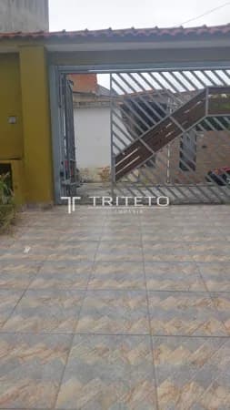 Casa Espaçosa na Vila Constança - 250m² de Terreno, 8 Vagas e Acesso Duplo!
