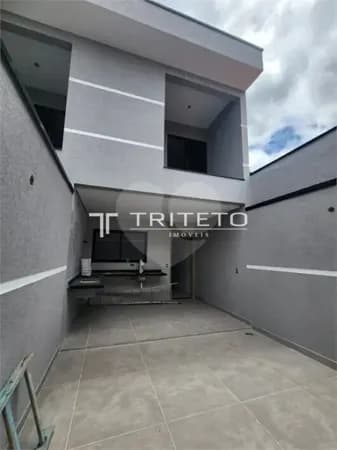 Sobrado com 3 Quartos e 4 banheiros à Venda, 160 m²