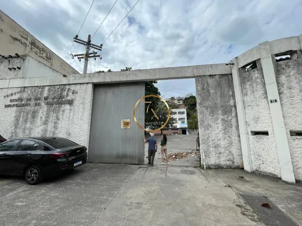 Pavilhão/Galpão Industrial em Santo Cristo, Rio de Janeiro/RJ
