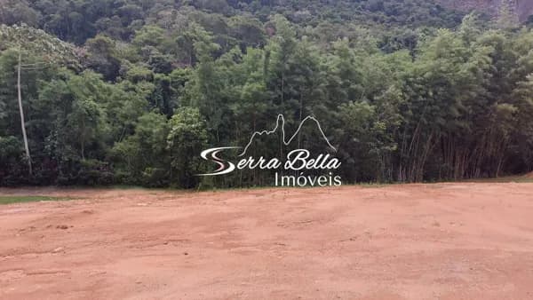 Terreno Plano em Condomínio em Corrêas, Petrópolis/RJ