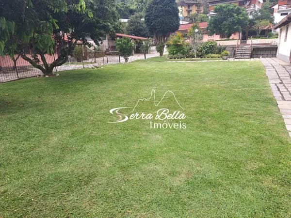 Casa à venda próxima ao Horto em Teresópolis/RJ