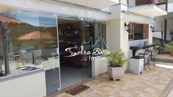 Casa com 4 dormitórios à venda, 200 m² por R$ 840.000,00 - Albuquerque - Teresópolis/RJ