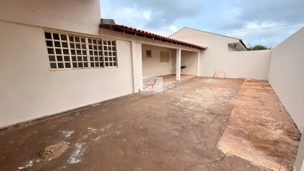 Casa em Bandeirantes - Setor 2