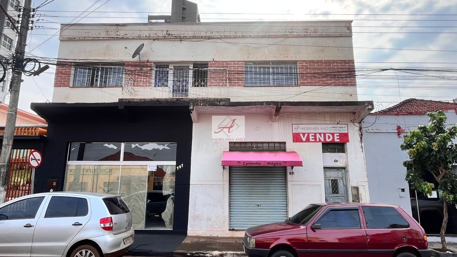 Sala/Conjunto em Bandeirantes - Centro