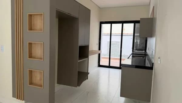 Casas em condomínio á 370 metros com piscinas individuais à venda em Itanhaém/SP.