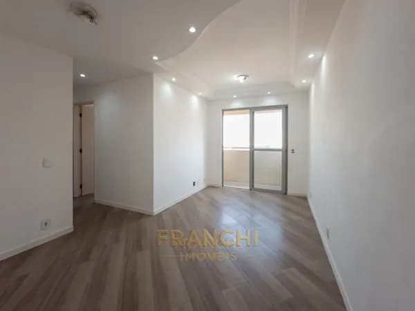 Apartamento com 3 Quartos e 1 banheiro à Venda no Jardim Textil