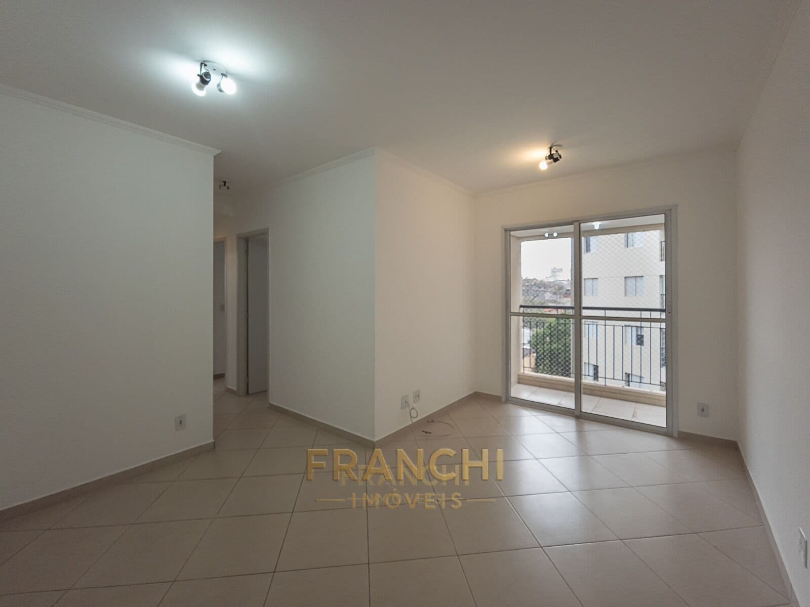 Apartamento em Vila Carmem, São Paulo/SP