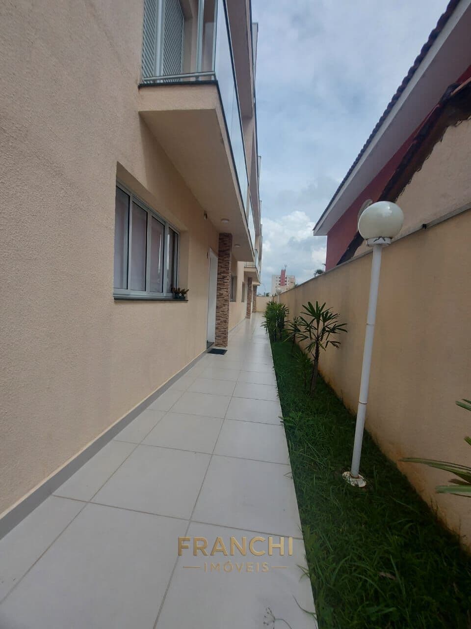Sobrado em Condomínio Residencial Potá