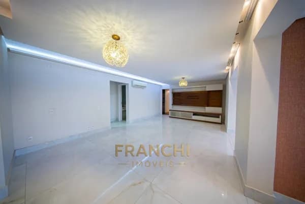 Apartamento de Alto Padrão