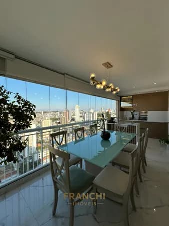 Apartamento com 3 dormitórios à venda, 126 m²