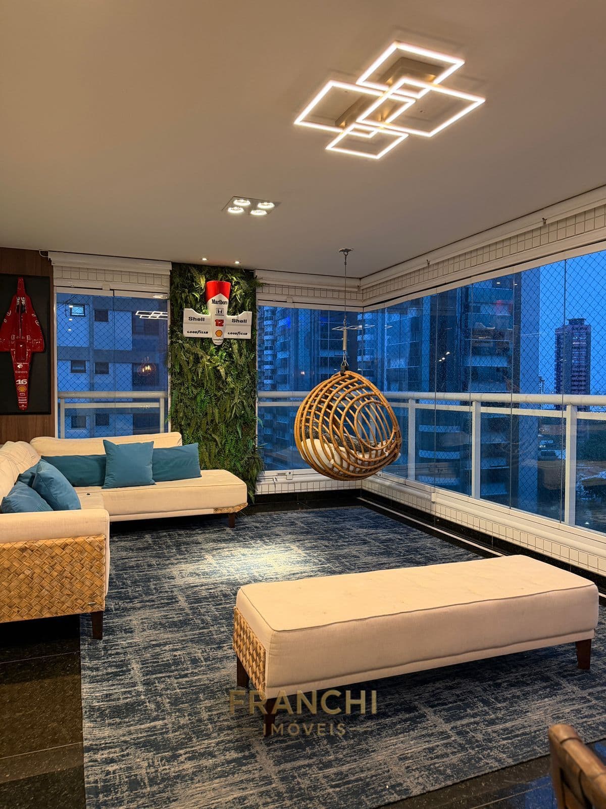 Apartamento Alto Padrão em Vila Regente Feijó, São Paulo/SP