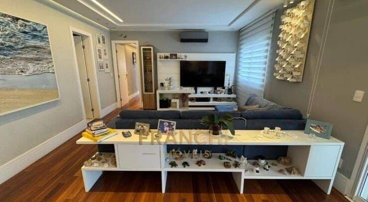 Apartamento com 3 dormitórios à venda, 126 m²