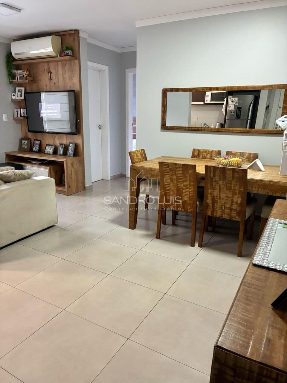 Apartamento 2 dormitórios em Espinheiros, Itajaí/SC