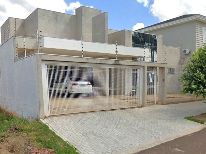 Casa em Umuarama - Jardim Oliveira