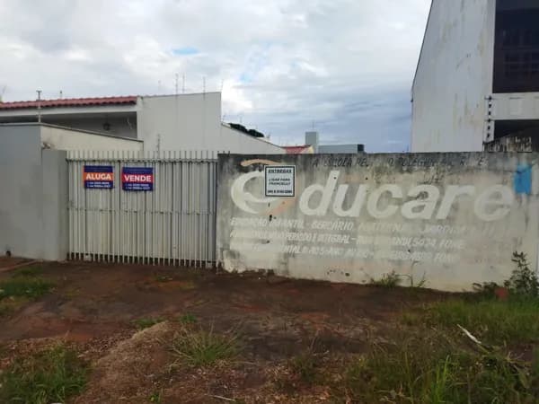 Lote/Terreno em Umuarama - Parque Presidente