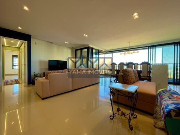 Edifício Perspective Apto no 26 andar com uma vista incrível, pronto pra morar. Na configuração 3 suítes (1 máster com closet e Jacuzzi) 3 vagas