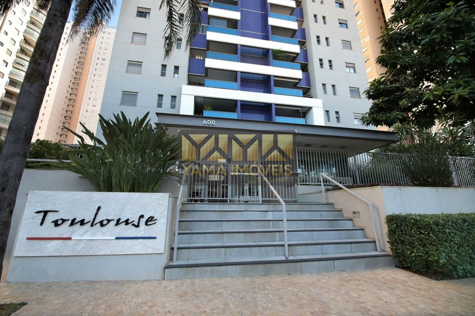 4 SUÍTES - apartamento a venda na Rua do Professor