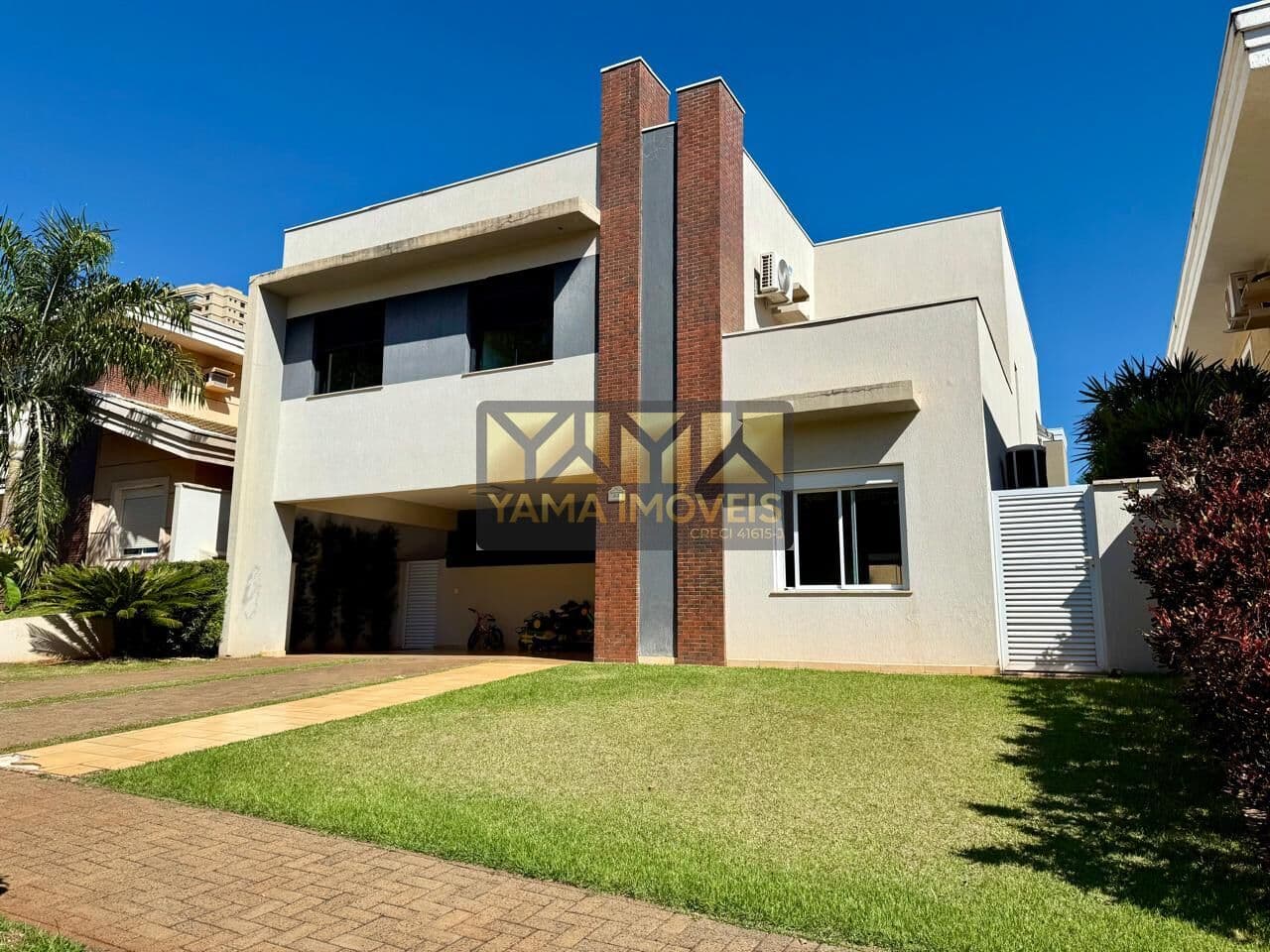 Casa de Alto Padrão c/ Lazer Completo, 3 Suítes e Varanda Gourmet Climatizada no Quinta do Golfe