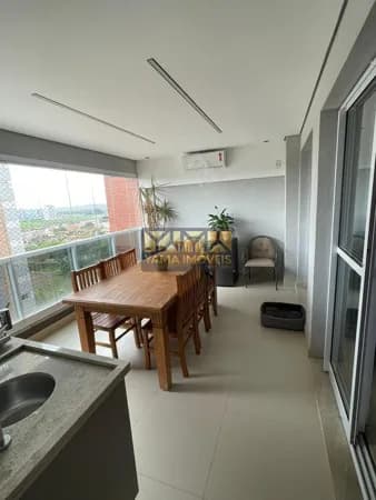 Apartamento de Alto Padrão - 3 Suítes e Sacada no Uber Gaudí.