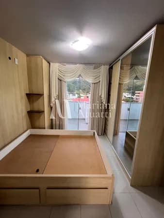 Apartamento com cobertura no Bairro Ressacada