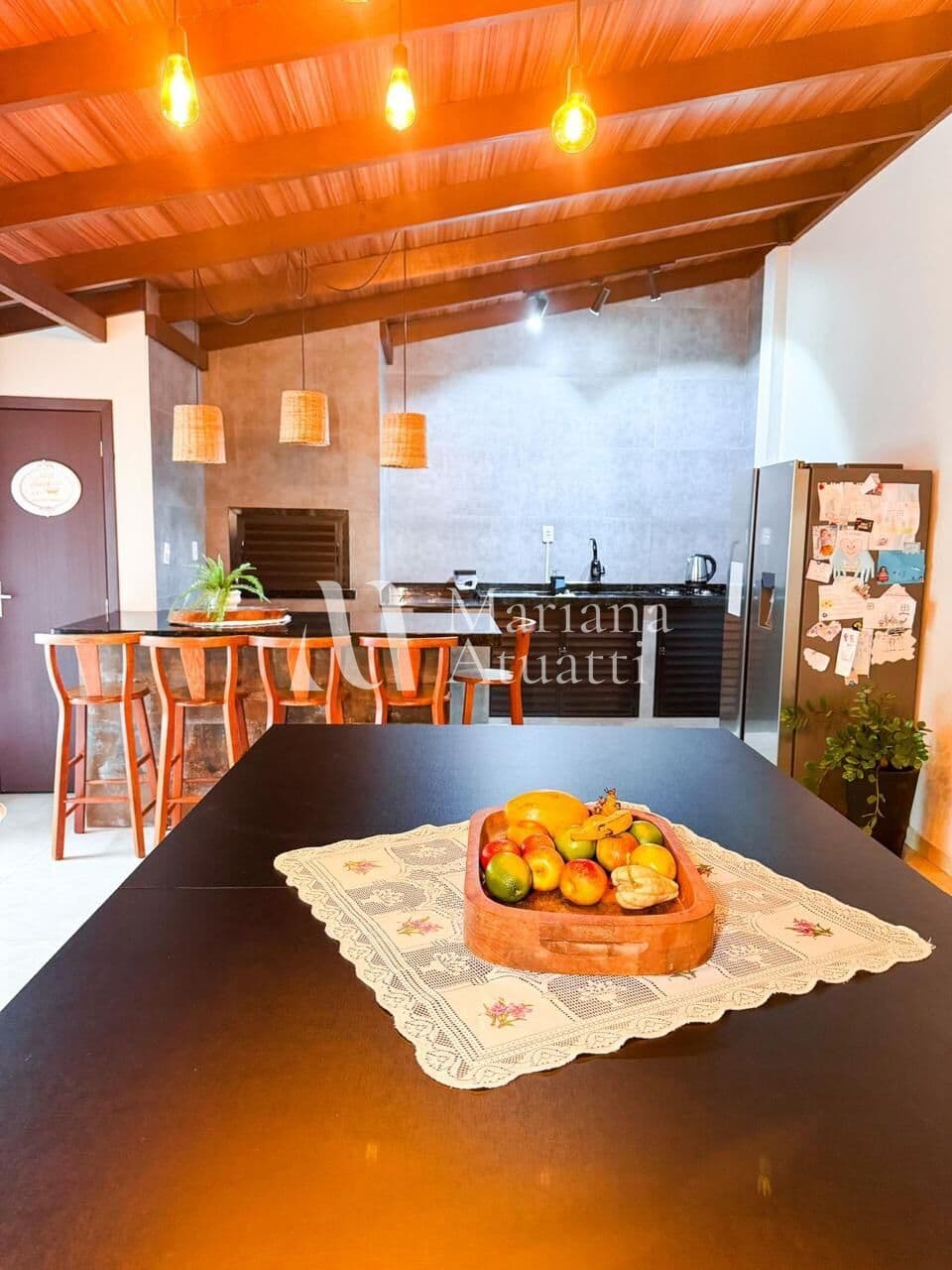 Excelente Casa no Bairro Espinheiros