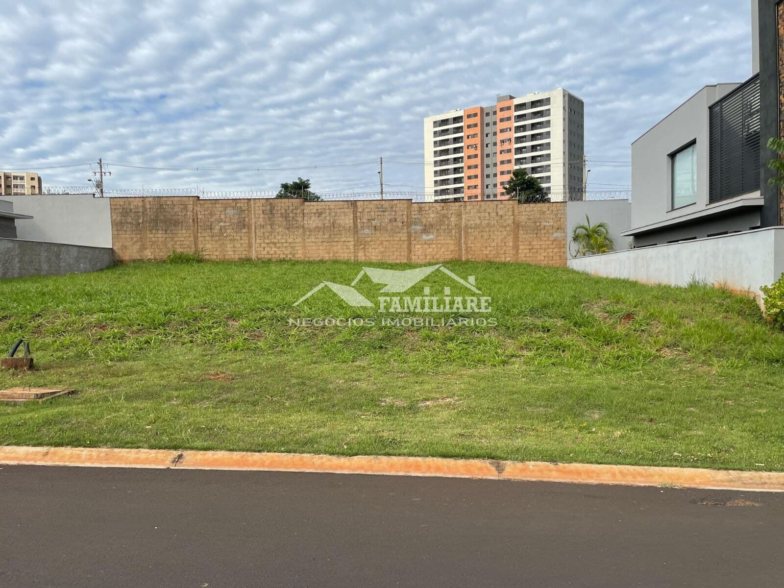 Terreno em Condomínio San Paolo