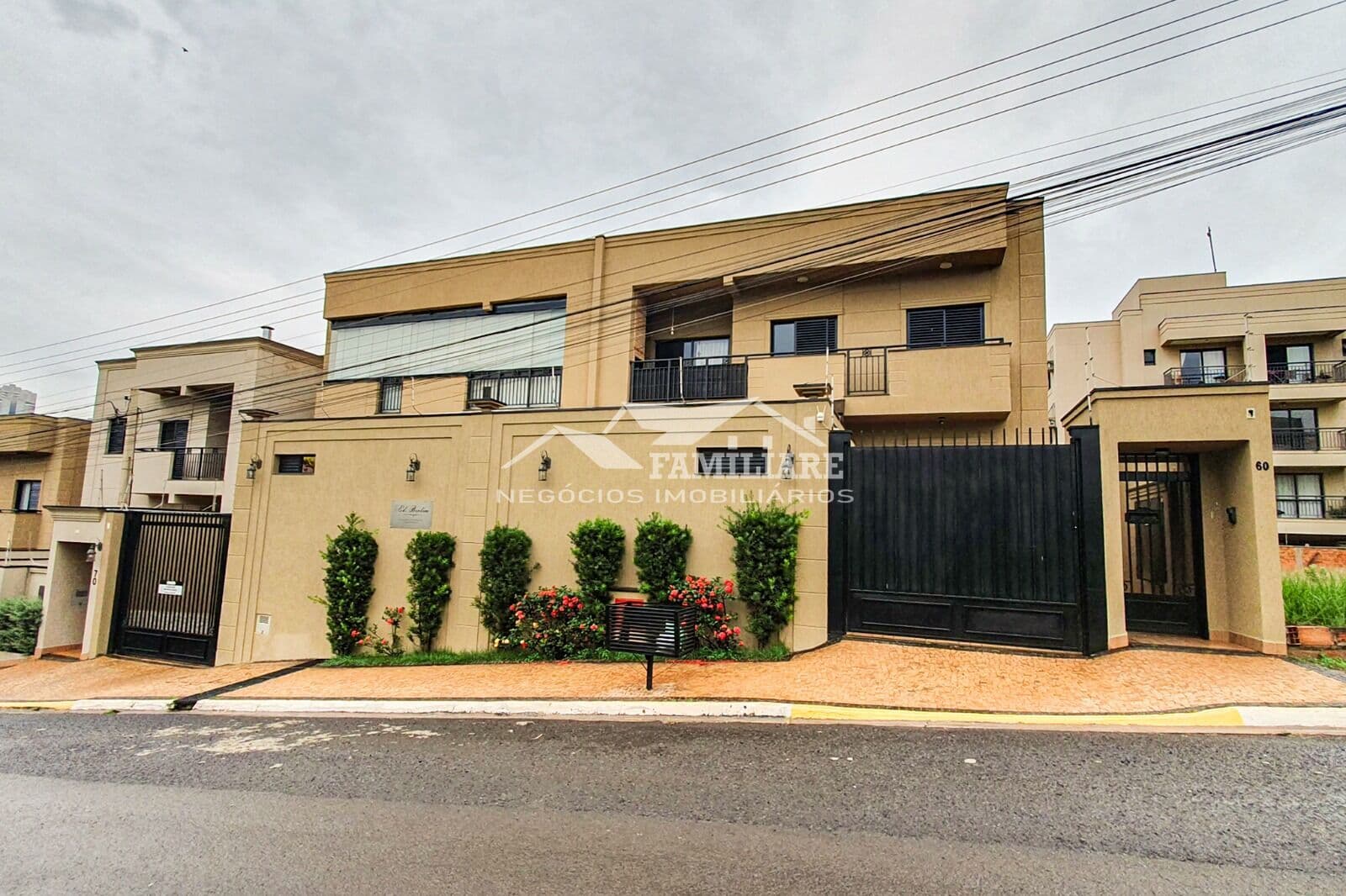 Apartamento Edifício Berlim- Jardim Botânico - Ribeirão Preto/SP