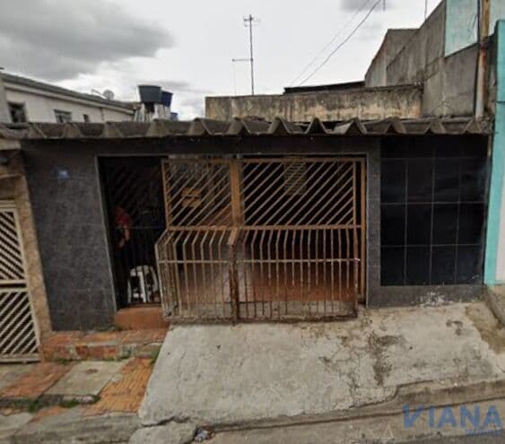 Casa à Venda no Jardim Ansalca em Guarulhos com 3 Dormitórios e Suíte